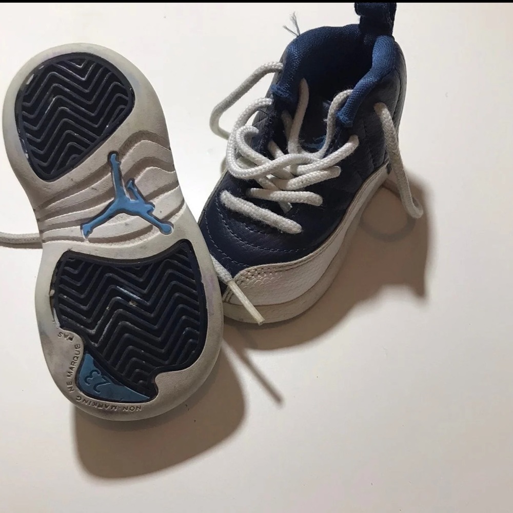 Jordan 12's - Picture 2 of 2